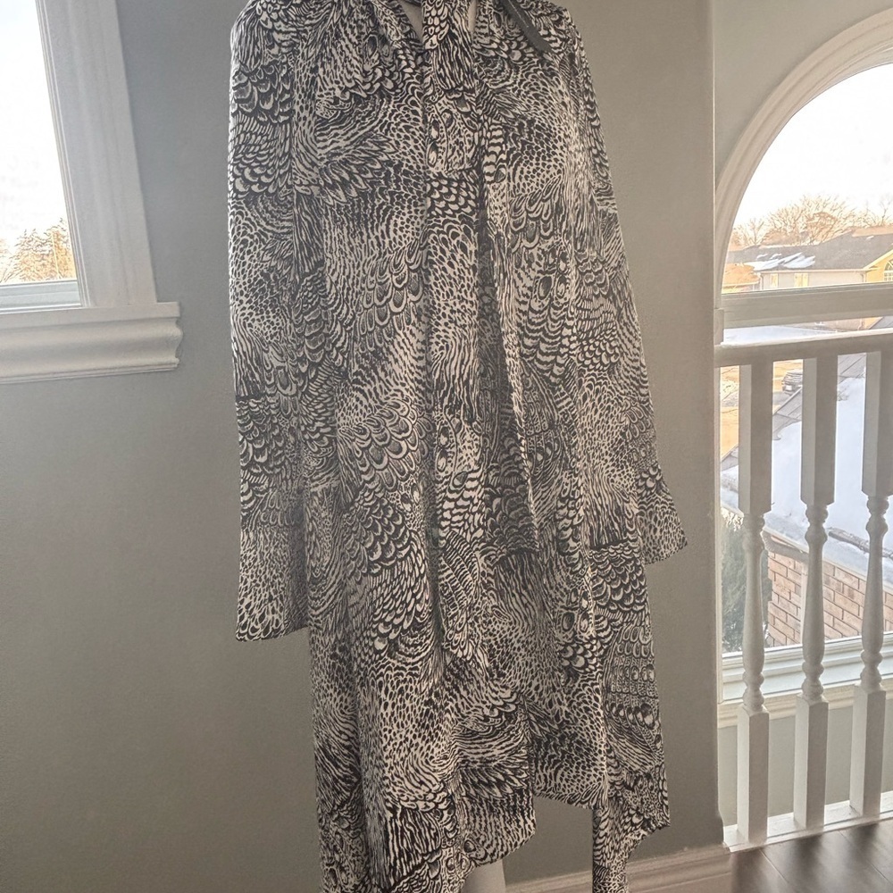 BCBGMaxAzaria Black and White dress NWT - Picture 3 of 9